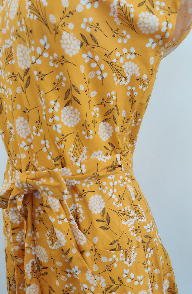 Marigold floral Swirl style wrap dress 1950s cotton day dress